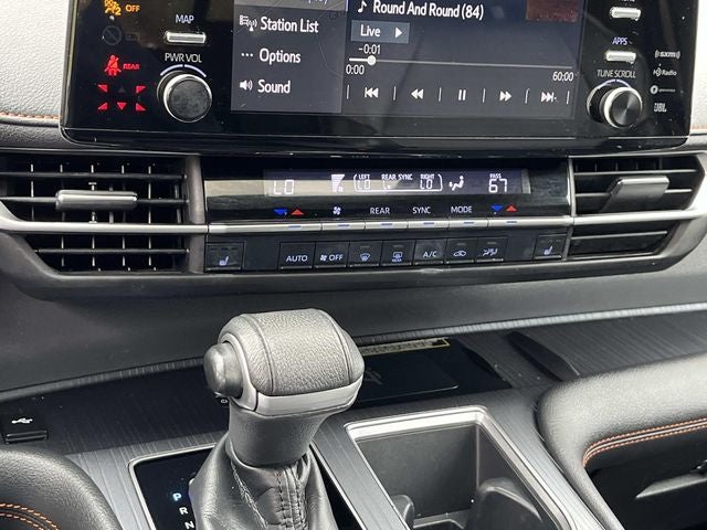 2022 Toyota Sienna XSE 7 Passenger