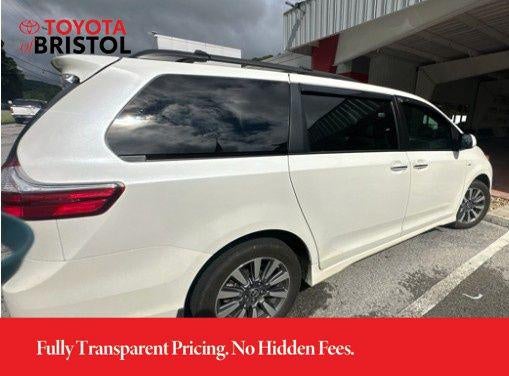 2020 Toyota Sienna XLE 7 Passenger