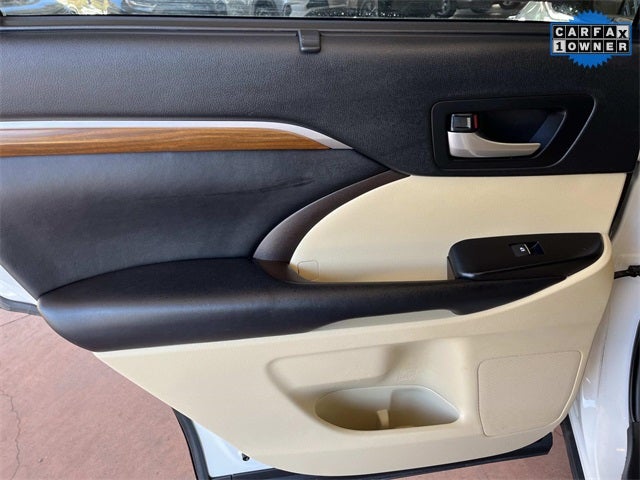 2019 Toyota Highlander Limited Platinum