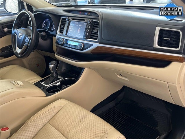 2019 Toyota Highlander Limited Platinum