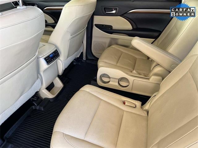 2019 Toyota Highlander Limited Platinum
