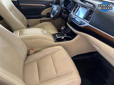 2019 Toyota Highlander Limited Platinum