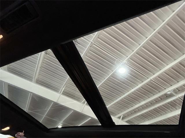 2022 Toyota Highlander Hybrid Platinum