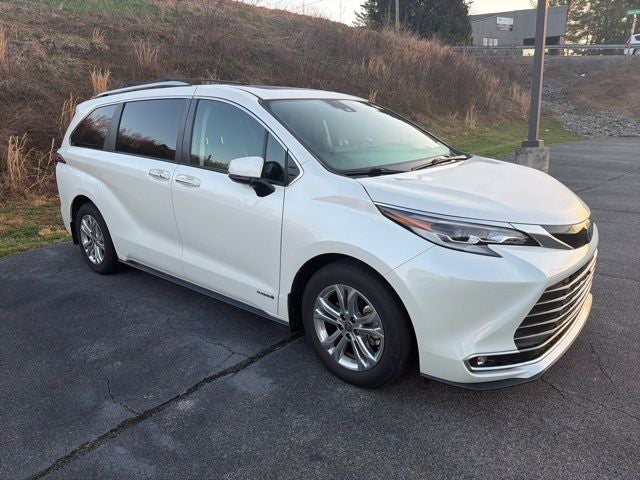 2021 Toyota Sienna Platinum 7 Passenger