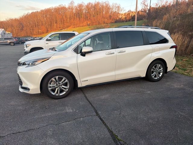 2021 Toyota Sienna Platinum 7 Passenger