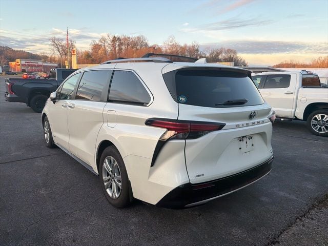2021 Toyota Sienna Platinum 7 Passenger