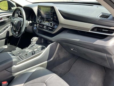 2020 Toyota Highlander Hybrid XLE