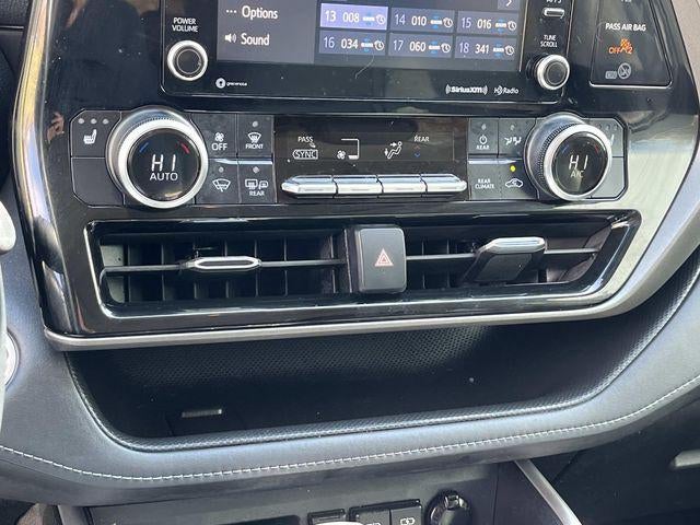 2020 Toyota Highlander Hybrid XLE