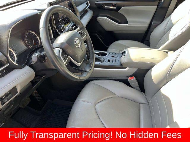 2023 Toyota Highlander XLE