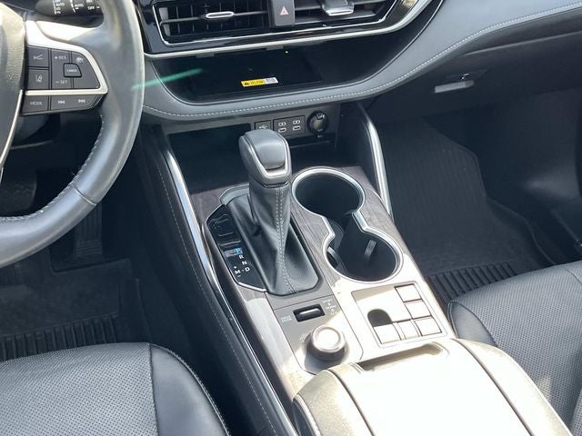 2023 Toyota Highlander Platinum
