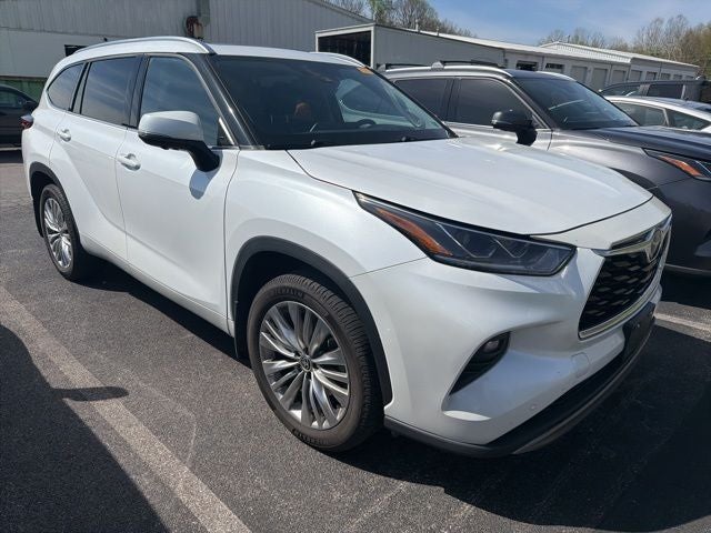 2023 Toyota Highlander Platinum