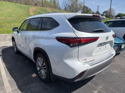 2023 Toyota Highlander Platinum