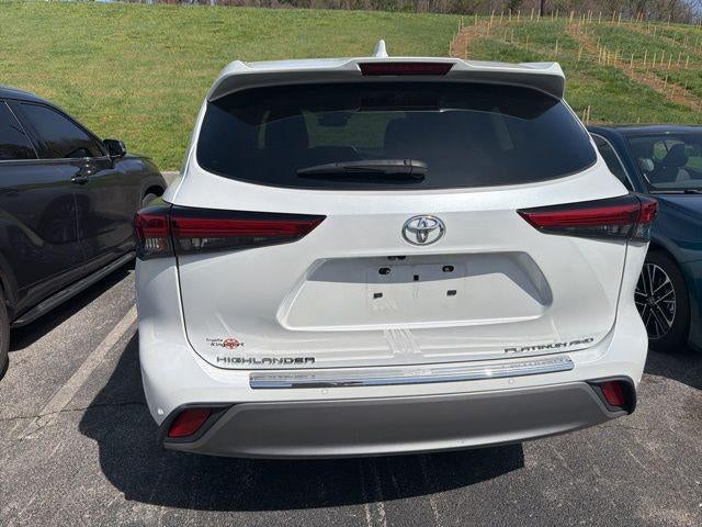 2023 Toyota Highlander Platinum
