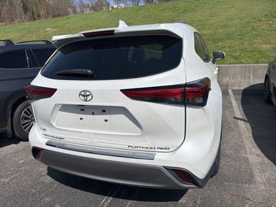 2023 Toyota Highlander Platinum