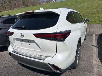 2023 Toyota Highlander Platinum