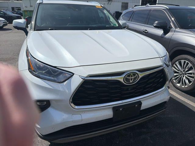2023 Toyota Highlander Platinum