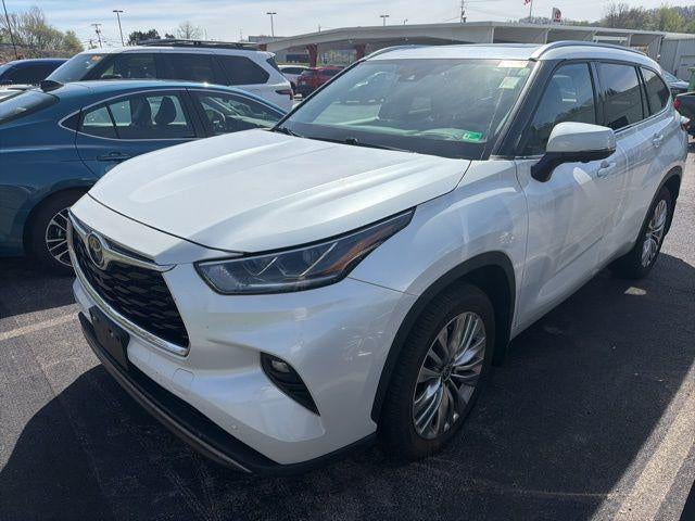 2023 Toyota Highlander Platinum