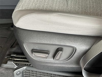 2022 Toyota Sienna LE 8 Passenger