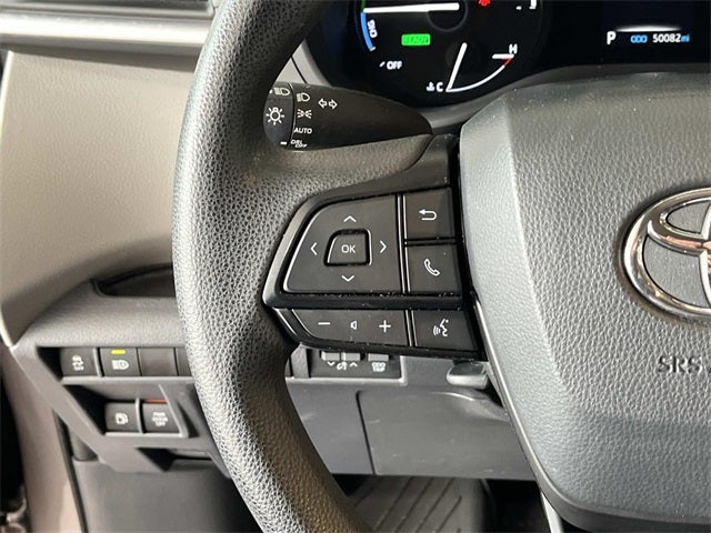 2022 Toyota Sienna LE 8 Passenger