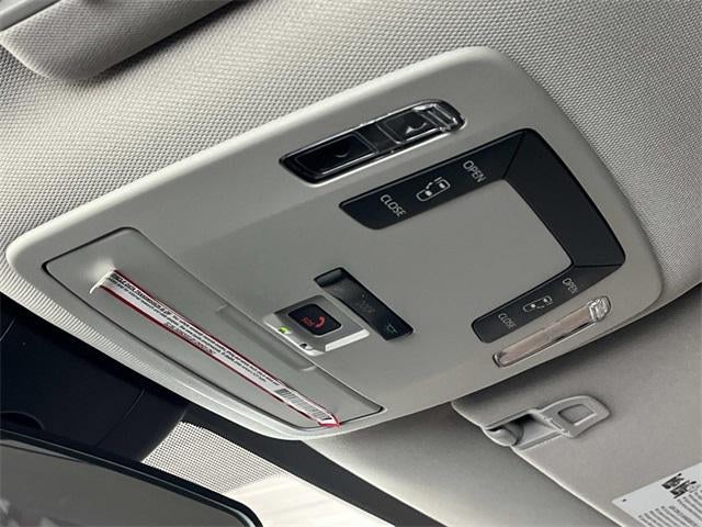 2022 Toyota Sienna LE 8 Passenger