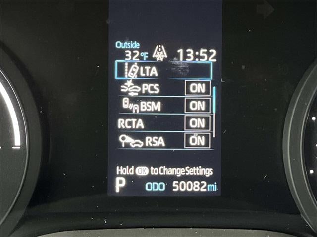 2022 Toyota Sienna LE 8 Passenger