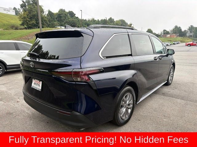 2026 Toyota Sienna LE 8 Passenger