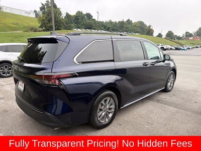 2026 Toyota Sienna LE 8 Passenger