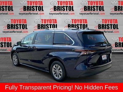 2026 Toyota Sienna LE 8 Passenger