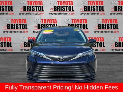 2026 Toyota Sienna LE 8 Passenger