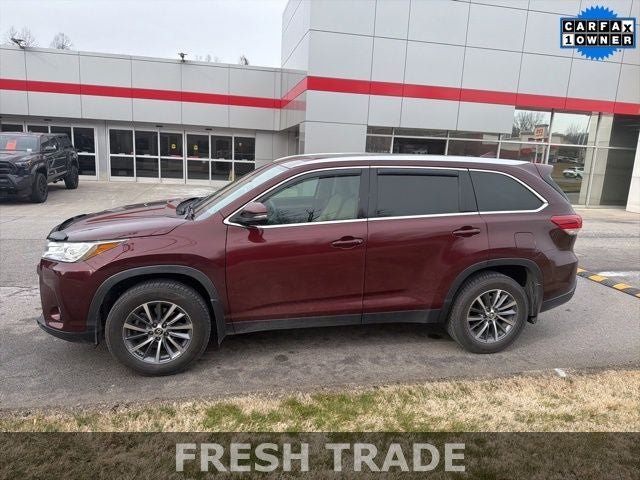 2019 Toyota Highlander SE