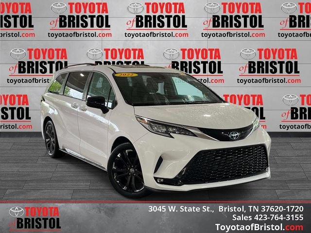 2022 Toyota Sienna XSE 7 Passenger