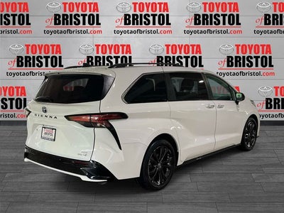 2022 Toyota Sienna XSE 7 Passenger