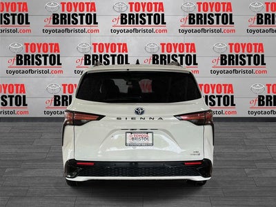 2022 Toyota Sienna XSE 7 Passenger