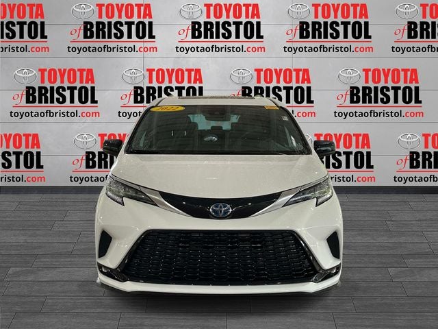 2022 Toyota Sienna XSE 7 Passenger