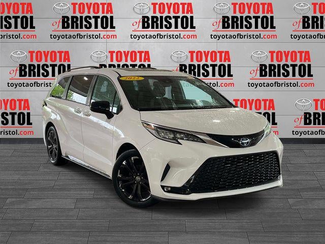 2022 Toyota Sienna XSE 7 Passenger