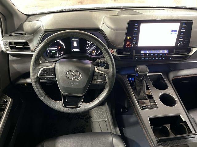 2022 Toyota Sienna XSE 7 Passenger