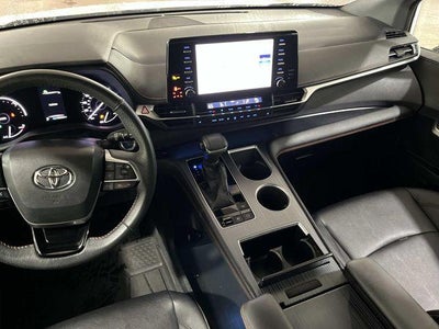 2022 Toyota Sienna XSE 7 Passenger