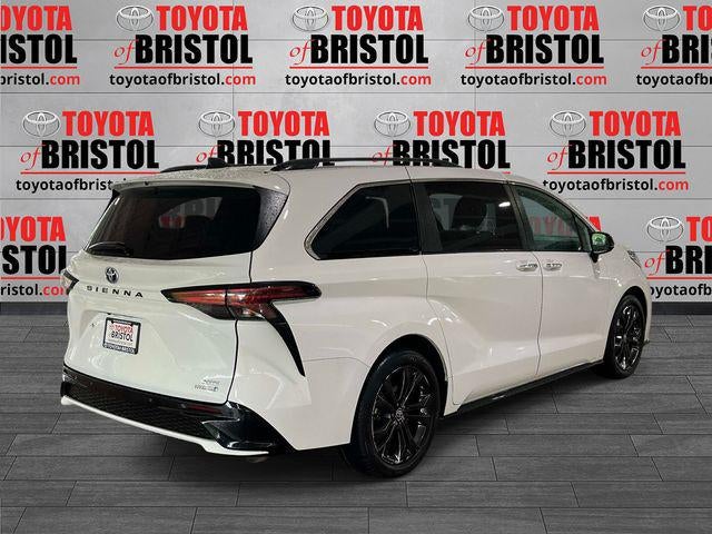2022 Toyota Sienna XSE 7 Passenger