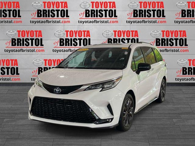 2022 Toyota Sienna XSE 7 Passenger