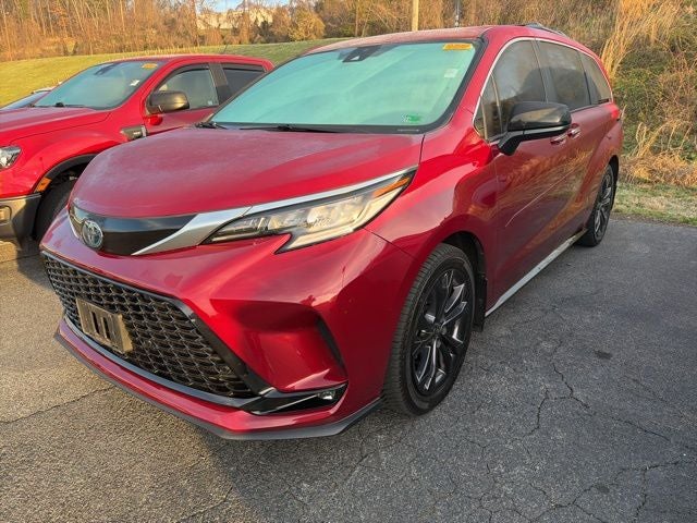 2023 Toyota Sienna XSE