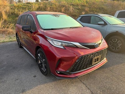 2023 Toyota Sienna XSE