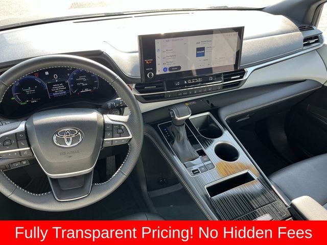 2025 Toyota Sienna XSE 7 Passenger