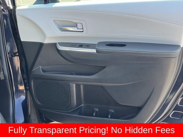 2025 Toyota Sienna XSE 7 Passenger