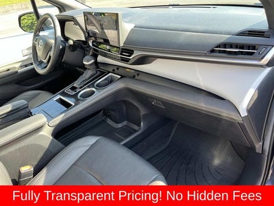 2025 Toyota Sienna XSE 7 Passenger