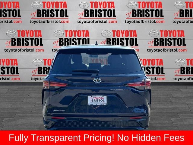 2025 Toyota Sienna XSE 7 Passenger
