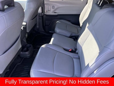2022 Toyota Sienna XLE 8 Passenger