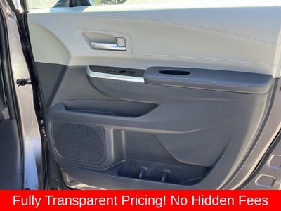 2022 Toyota Sienna XLE 8 Passenger