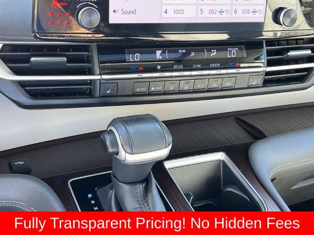 2022 Toyota Sienna XLE 8 Passenger