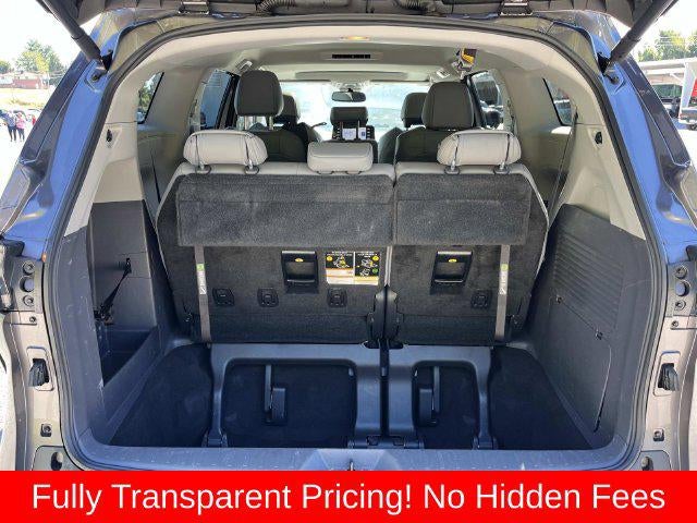 2022 Toyota Sienna XLE 8 Passenger