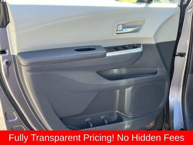 2022 Toyota Sienna XLE 8 Passenger